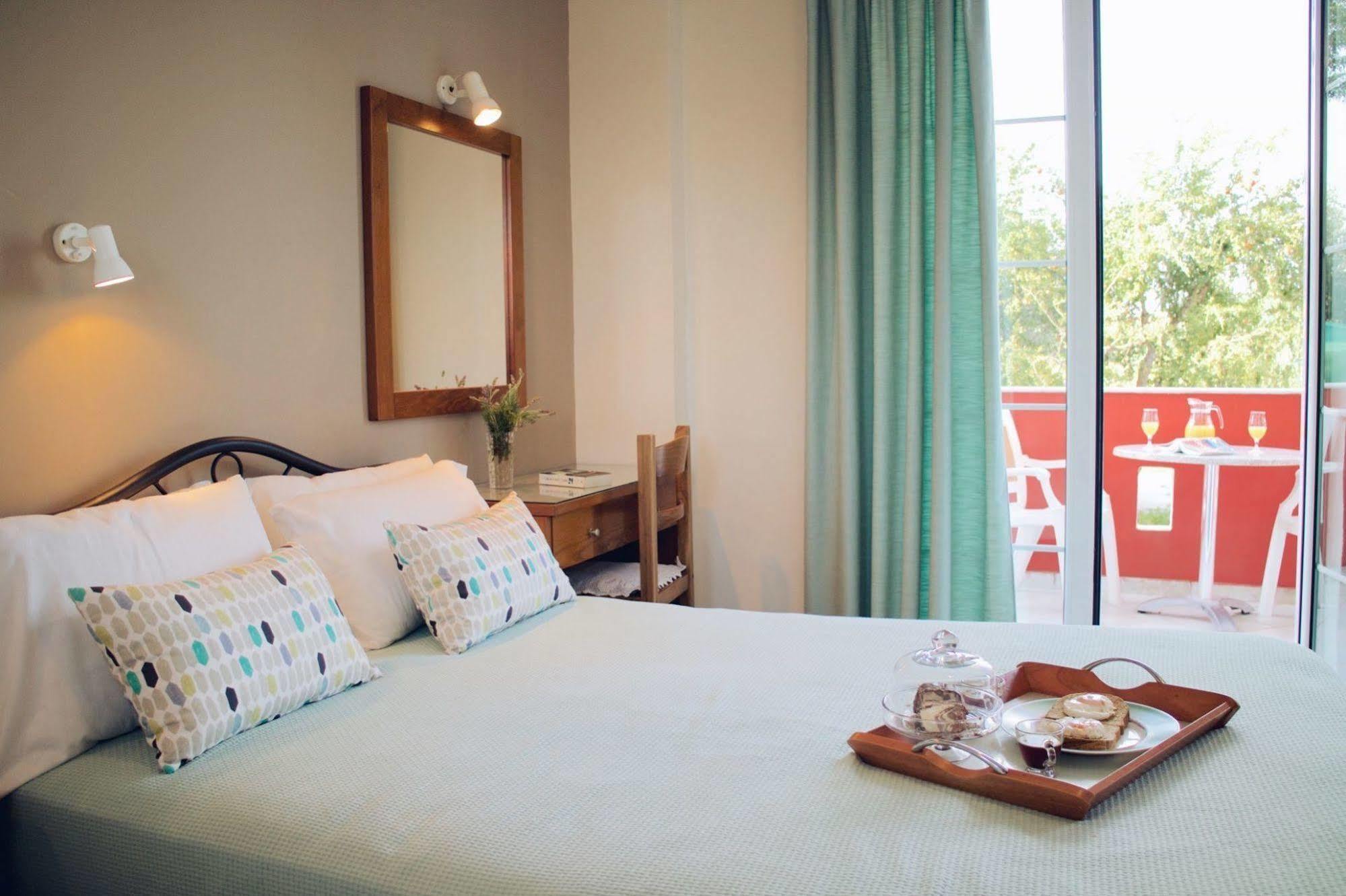 Spiros Family Apts Laganas