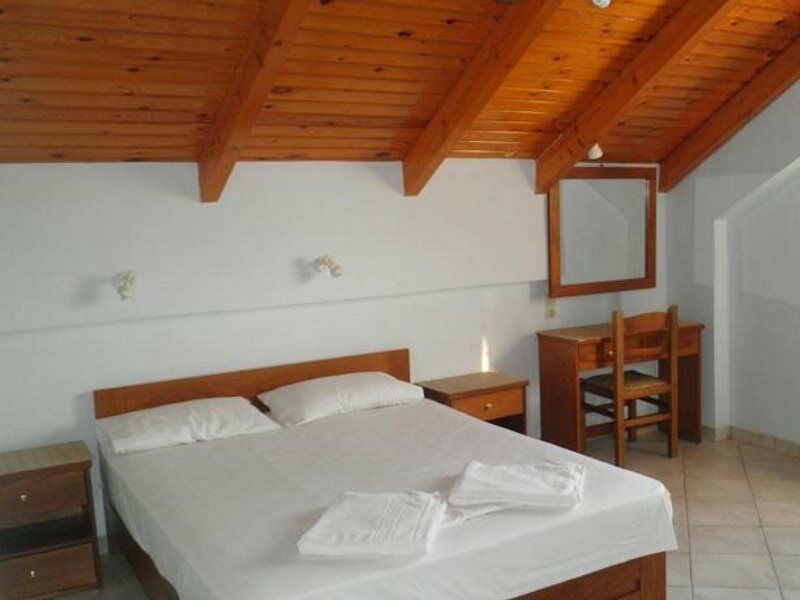 Spiros Family Apts * Laganas