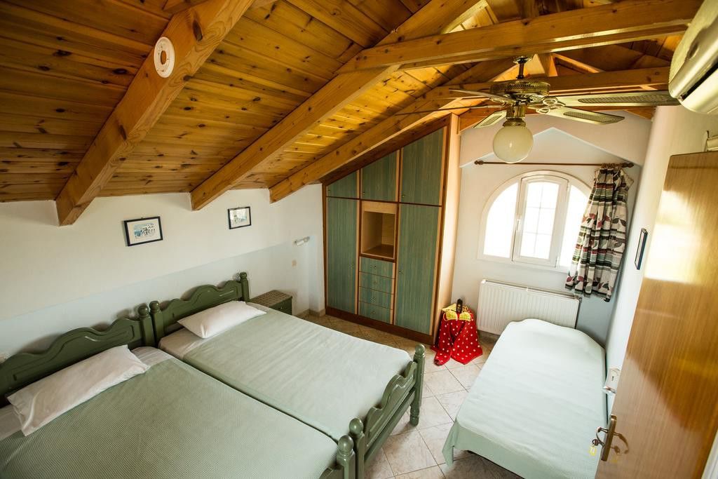 Spiros Family Apts Laganas